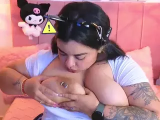 MiahJoness1's Live Sex Cam Show