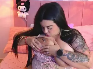 MiahJoness1's Live Sex Cam Show