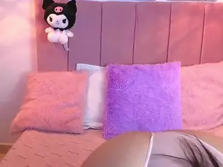 MiahJoness1's Live Sex Cam Show