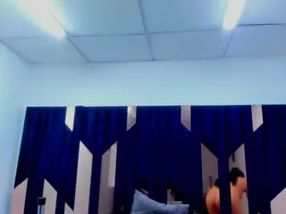 ivanna18's Live Sex Cam Show