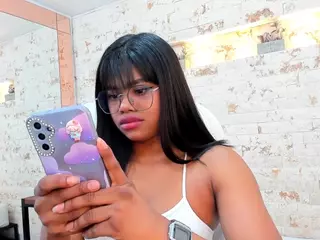Julianna-Smith's Live Sex Cam Show