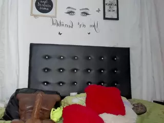 Leonora's Live Sex Cam Show