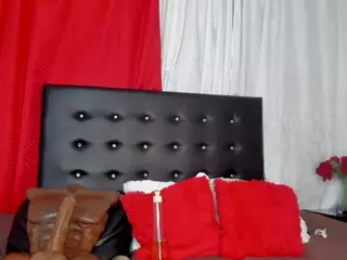 Leonora's Live Sex Cam Show