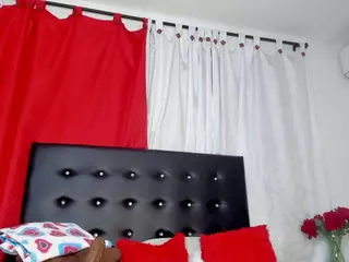 Leonora's Live Sex Cam Show