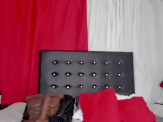 Leonora's Live Sex Cam Show