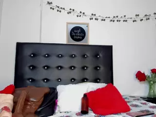 Leonora's Live Sex Cam Show