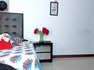 Leonora's Live Sex Cam Show