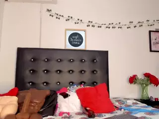 Leonora's Live Sex Cam Show