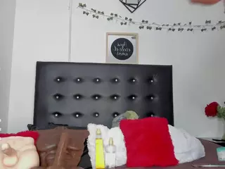 Leonora's Live Sex Cam Show