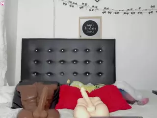 Leonora's Live Sex Cam Show
