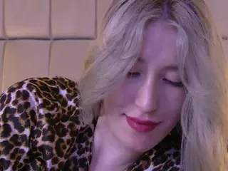 Serena's Live Sex Cam Show