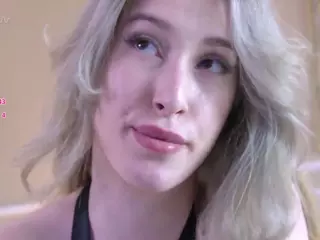 Serena's Live Sex Cam Show