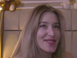 Live cam show with Serena