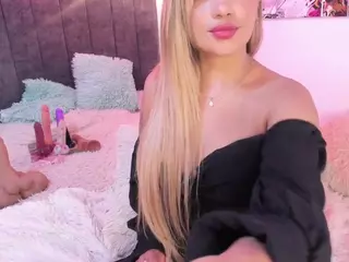 Tiffany big squirt's Live Sex Cam Show