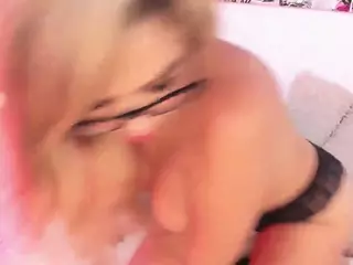 Tiffany big squirt's Live Sex Cam Show