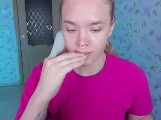 Evelina-Darliing's Live Sex Cam Show
