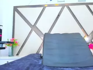 LunaLuvxxx's Live Sex Cam Show
