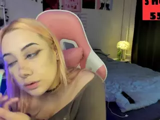 MoranaKit's Live Sex Cam Show