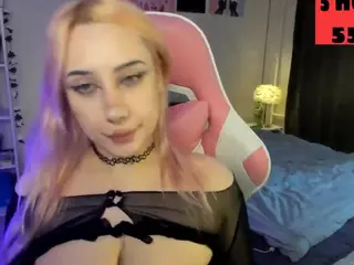 MoranaKit's Live Sex Cam Show