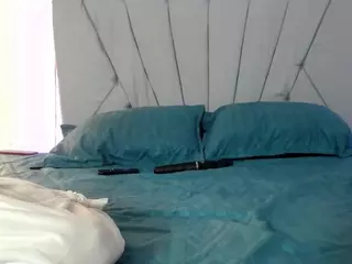 Francihot4's Live Sex Cam Show