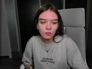 LaylaShineee's Live Sex Cam Show