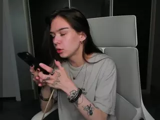 LaylaShineee's Live Sex Cam Show