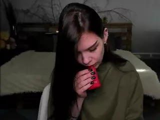 LaylaShineee's Live Sex Cam Show