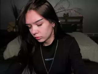 LaylaShineee's Live Sex Cam Show