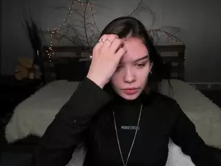 LaylaShineee's Live Sex Cam Show
