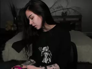 LaylaShineee's Live Sex Cam Show