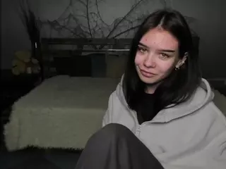 LaylaShineee's Live Sex Cam Show