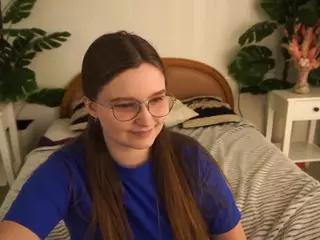 MagicPeachs's Live Sex Cam Show