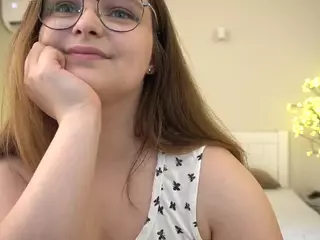 MagicPeachs's Live Sex Cam Show