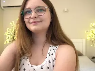 MagicPeachs's Live Sex Cam Show