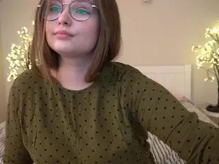 MagicPeachs's Live Sex Cam Show