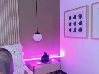 ValerieFerrer's Live Sex Cam Show