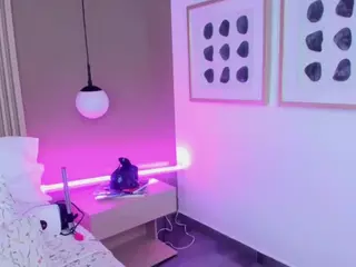 ValerieFerrer's Live Sex Cam Show