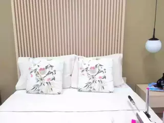 ValerieFerrer's Live Sex Cam Show