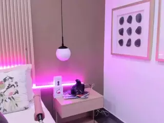 ValerieFerrer's Live Sex Cam Show