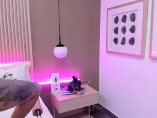 ValerieFerrer's Live Sex Cam Show