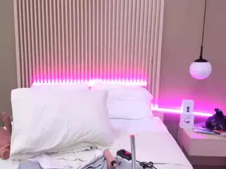 ValerieFerrer's Live Sex Cam Show