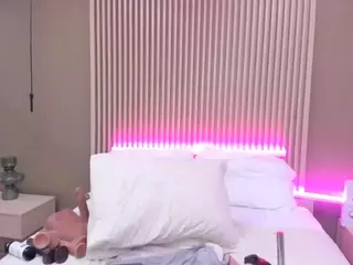 ValerieFerrer's Live Sex Cam Show
