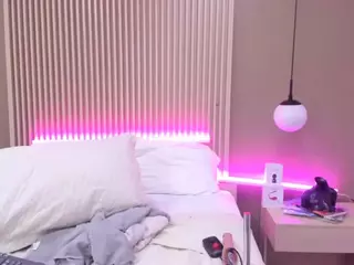 ValerieFerrer's Live Sex Cam Show