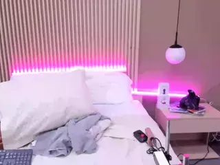 ValerieFerrer's Live Sex Cam Show
