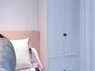 ValerieFerrer's Live Sex Cam Show
