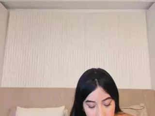 ValerieFerrer's Live Sex Cam Show
