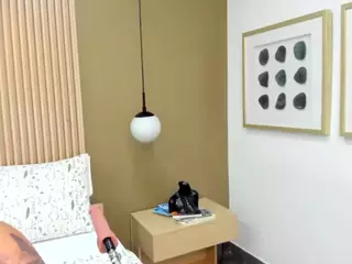 ValerieFerrer's Live Sex Cam Show