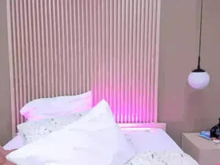 ValerieFerrer's Live Sex Cam Show