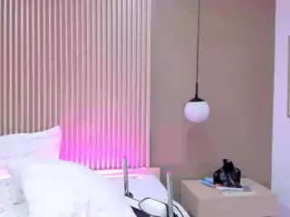 ValerieFerrer's Live Sex Cam Show