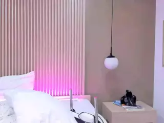 ValerieFerrer's Live Sex Cam Show